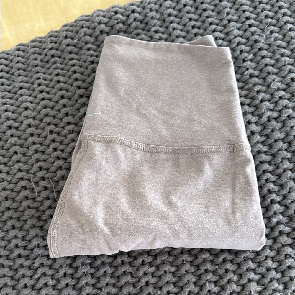 Beyond Yoga Taupe Logo Comfort Leggings size medium